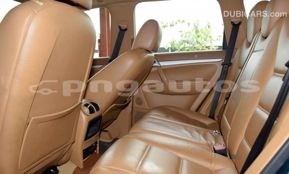 Buy Import Porsche Cayenne Green Car in Import - Dubai in Enga Buy Import Porsche Cayenne Green Car in Import - Dubai in Enga