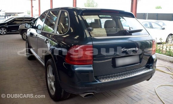 Buy Import Porsche Cayenne Green Car in Import - Dubai in Enga Buy Import Porsche Cayenne Green Car in Import - Dubai in Enga