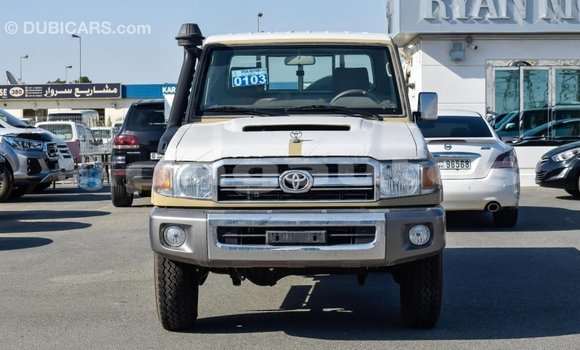 Buy Import Toyota Land Cruiser Beige Car in Import - Dubai in Enga Buy Import Toyota Land Cruiser Beige Car in Import - Dubai in Enga