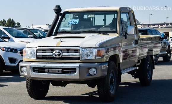 Buy Import Toyota Land Cruiser Beige Car in Import - Dubai in Enga Buy Import Toyota Land Cruiser Beige Car in Import - Dubai in Enga