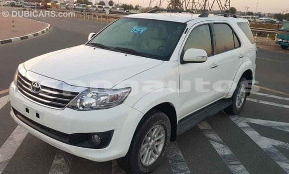 Buy Import Toyota Fortuner White Car in Import - Dubai in Enga Buy Import Toyota Fortuner White Car in Import - Dubai in Enga
