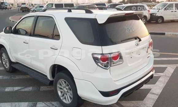 Buy Import Toyota Fortuner White Car in Import - Dubai in Enga Buy Import Toyota Fortuner White Car in Import - Dubai in Enga