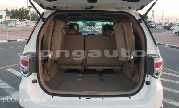 Buy Import Toyota Fortuner White Car in Import - Dubai in Enga Buy Import Toyota Fortuner White Car in Import - Dubai in Enga