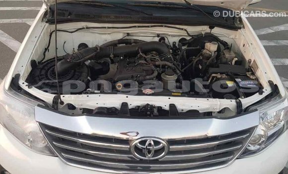 Buy Import Toyota Fortuner White Car in Import - Dubai in Enga Buy Import Toyota Fortuner White Car in Import - Dubai in Enga