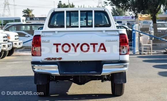 Buy Import Toyota Hilux White Car in Import - Dubai in Enga Buy Import Toyota Hilux White Car in Import - Dubai in Enga