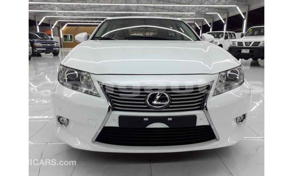 Buy Import Lexus ES White Car in Import - Dubai in Enga Buy Import Lexus ES White Car in Import - Dubai in Enga