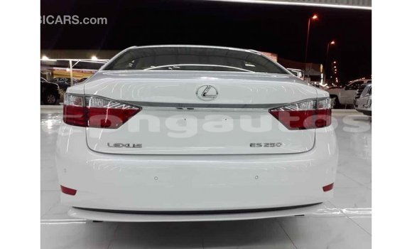 Buy Import Lexus ES White Car in Import - Dubai in Enga Buy Import Lexus ES White Car in Import - Dubai in Enga