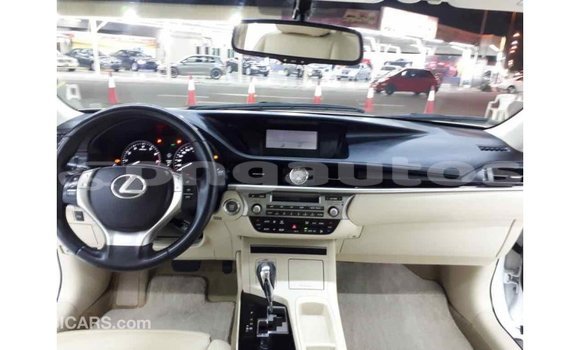 Buy Import Lexus ES White Car in Import - Dubai in Enga Buy Import Lexus ES White Car in Import - Dubai in Enga