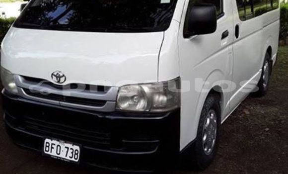 Acheter Occasion Voiture Toyota Hiace Blanc à Port Moresby, National Capital District Acheter Occasion Voiture Toyota Hiace Blanc à Port Moresby, National Capital District