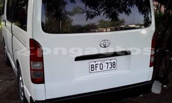 Acheter Occasion Voiture Toyota Hiace Blanc à Port Moresby, National Capital District Acheter Occasion Voiture Toyota Hiace Blanc à Port Moresby, National Capital District