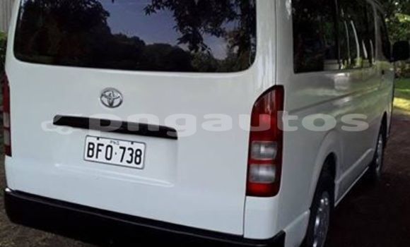 Acheter Occasion Voiture Toyota Hiace Blanc à Port Moresby, National Capital District Acheter Occasion Voiture Toyota Hiace Blanc à Port Moresby, National Capital District