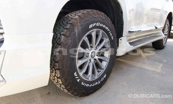 Buy Import Toyota Prado White Car in Import - Dubai in Enga Buy Import Toyota Prado White Car in Import - Dubai in Enga