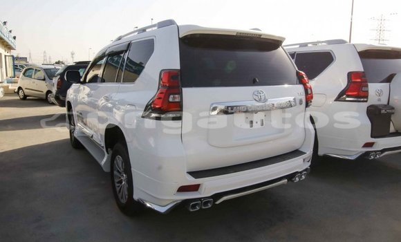 Buy Import Toyota Prado White Car in Import - Dubai in Enga Buy Import Toyota Prado White Car in Import - Dubai in Enga
