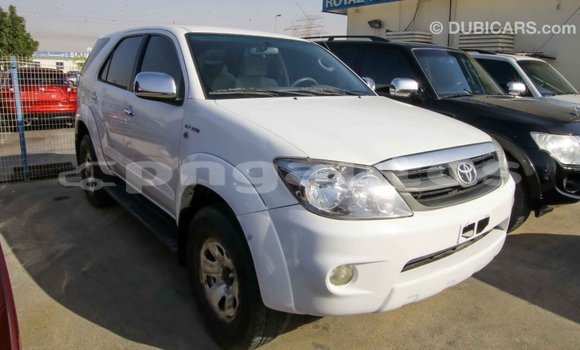 Buy Import Toyota Fortuner White Car in Import - Dubai in Enga Buy Import Toyota Fortuner White Car in Import - Dubai in Enga