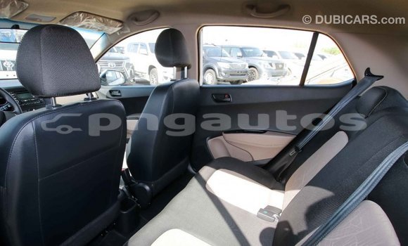 Buy Import Hyundai i10 White Car in Import - Dubai in Enga Buy Import Hyundai i10 White Car in Import - Dubai in Enga