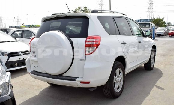 Buy Import Toyota 4Runner White Car in Import - Dubai in Enga Buy Import Toyota 4Runner White Car in Import - Dubai in Enga