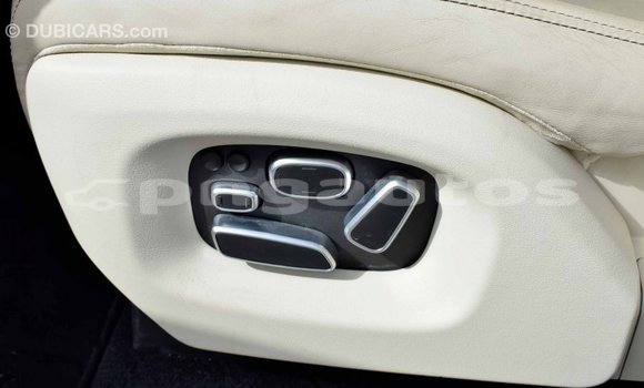 Buy Import Land Rover Range Rover White Car in Import - Dubai in Enga Buy Import Land Rover Range Rover White Car in Import - Dubai in Enga