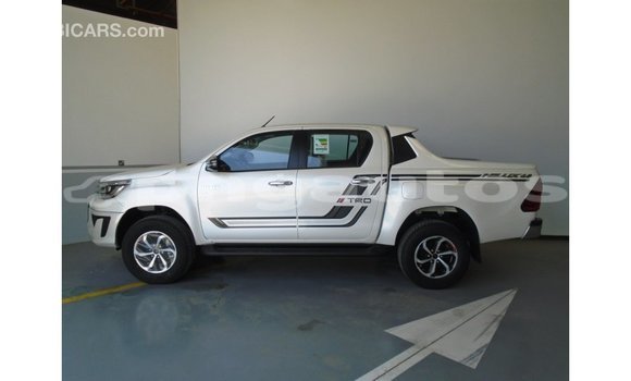 Buy Import Toyota Hilux Other Car in Import - Dubai in Enga Buy Import Toyota Hilux Other Car in Import - Dubai in Enga