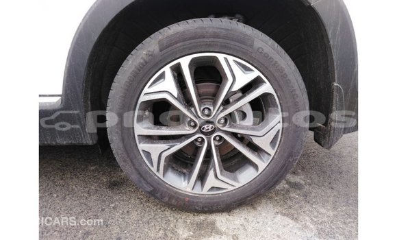 Buy Import Hyundai Santa Fe White Car in Import - Dubai in Enga Buy Import Hyundai Santa Fe White Car in Import - Dubai in Enga