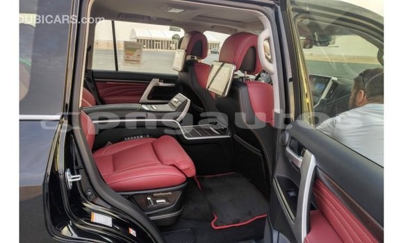 Buy Import Toyota Land Cruiser Black Car in Import - Dubai in Enga Buy Import Toyota Land Cruiser Black Car in Import - Dubai in Enga