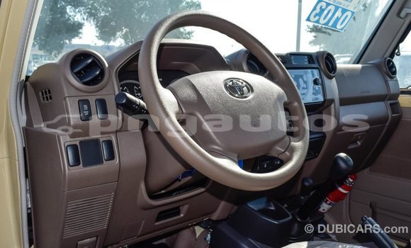 Buy Import Toyota Land Cruiser Beige Car in Import - Dubai in Enga Buy Import Toyota Land Cruiser Beige Car in Import - Dubai in Enga