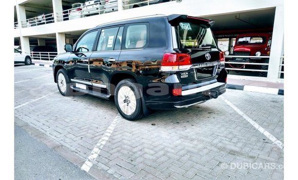 Buy Import Toyota Land Cruiser Black Car in Import - Dubai in Enga Buy Import Toyota Land Cruiser Black Car in Import - Dubai in Enga