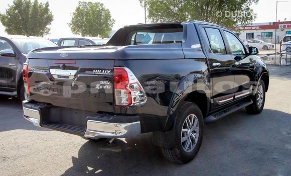 Buy Import Toyota Land Cruiser Black Car in Import - Dubai in Enga Buy Import Toyota Land Cruiser Black Car in Import - Dubai in Enga