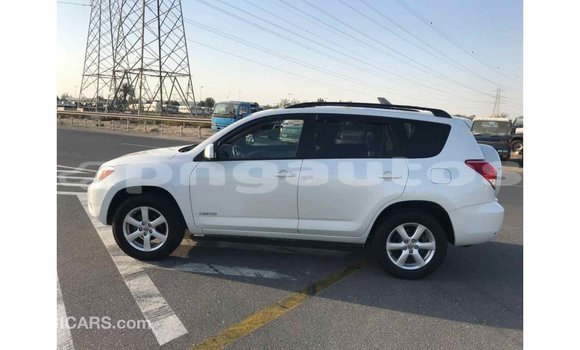 Buy Import Toyota 4Runner White Car in Import - Dubai in Enga Buy Import Toyota 4Runner White Car in Import - Dubai in Enga