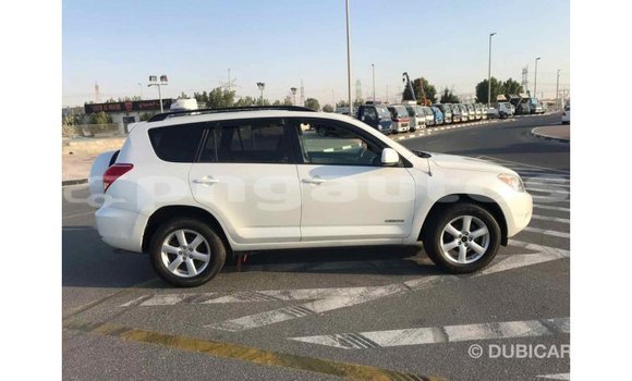 Buy Import Toyota 4Runner White Car in Import - Dubai in Enga Buy Import Toyota 4Runner White Car in Import - Dubai in Enga
