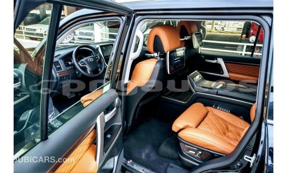 Buy Import Toyota Land Cruiser Black Car in Import - Dubai in Enga Buy Import Toyota Land Cruiser Black Car in Import - Dubai in Enga