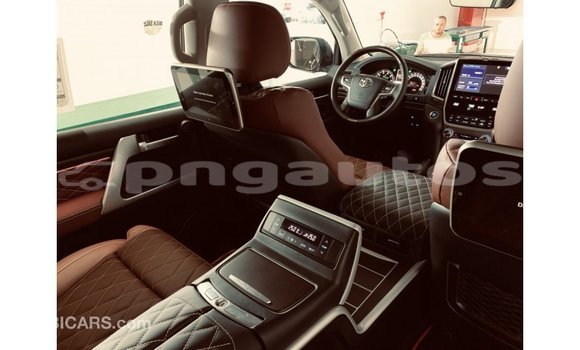Buy Import Toyota Land Cruiser Black Car in Import - Dubai in Enga Buy Import Toyota Land Cruiser Black Car in Import - Dubai in Enga