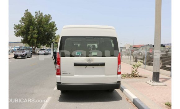 Buy Import Toyota Hiace White Car in Import - Dubai in Enga Buy Import Toyota Hiace White Car in Import - Dubai in Enga