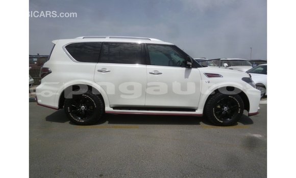 Buy Import Nissan Patrol White Car in Import - Dubai in Enga Buy Import Nissan Patrol White Car in Import - Dubai in Enga