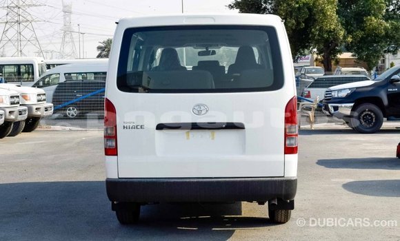 Acheter Import Voiture Toyota Hiace Blanc à Import - Dubai, Enga Acheter Import Voiture Toyota Hiace Blanc à Import - Dubai, Enga