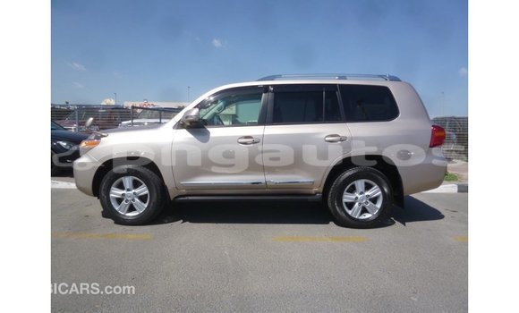 Buy Import Toyota Land Cruiser Other Car in Import - Dubai in Enga Buy Import Toyota Land Cruiser Other Car in Import - Dubai in Enga