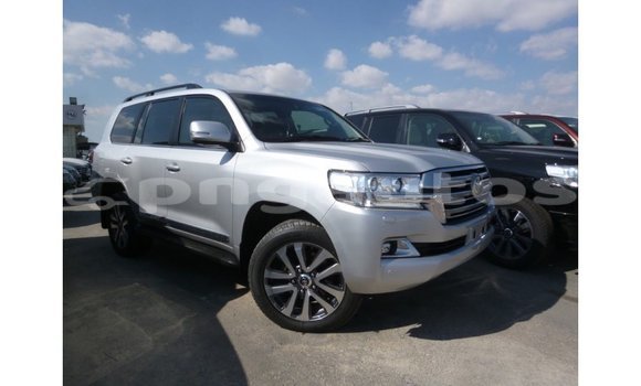 Buy Import Toyota Land Cruiser Other Car in Import - Dubai in Enga Buy Import Toyota Land Cruiser Other Car in Import - Dubai in Enga