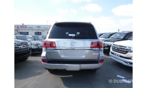 Buy Import Toyota Land Cruiser Other Car in Import - Dubai in Enga Buy Import Toyota Land Cruiser Other Car in Import - Dubai in Enga