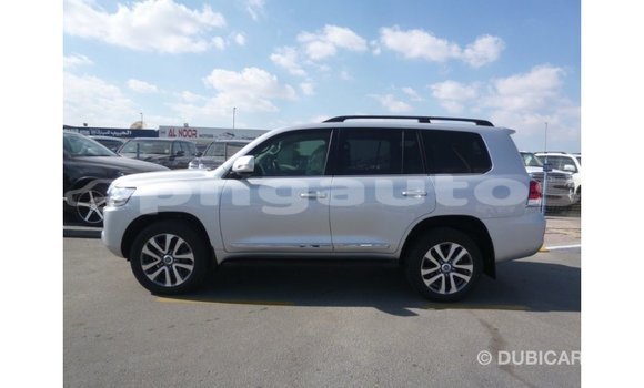 Buy Import Toyota Land Cruiser Other Car in Import - Dubai in Enga Buy Import Toyota Land Cruiser Other Car in Import - Dubai in Enga