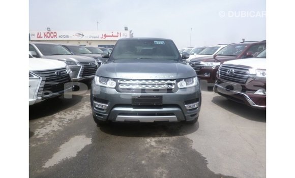 Buy Import Land Rover Range Rover Green Car in Import - Dubai in Enga Buy Import Land Rover Range Rover Green Car in Import - Dubai in Enga