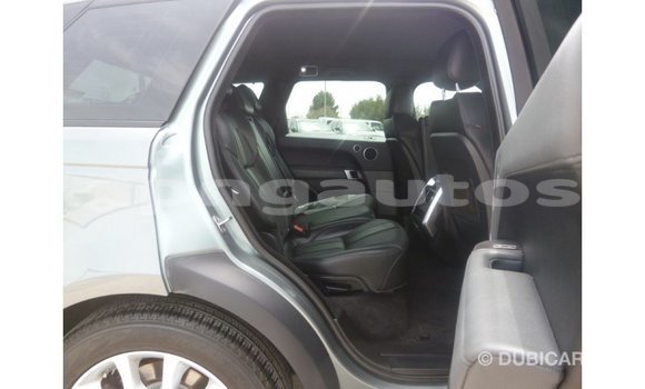 Buy Import Land Rover Range Rover Green Car in Import - Dubai in Enga Buy Import Land Rover Range Rover Green Car in Import - Dubai in Enga