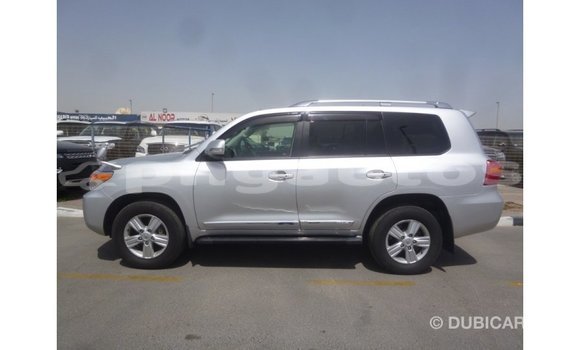 Buy Import Toyota Land Cruiser Other Car in Import - Dubai in Enga Buy Import Toyota Land Cruiser Other Car in Import - Dubai in Enga