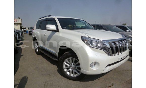 Buy Import Toyota Prado White Car in Import - Dubai in Enga Buy Import Toyota Prado White Car in Import - Dubai in Enga