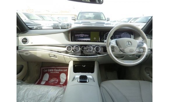Buy Import Mercedes-Benz 190 Other Car in Import - Dubai in Enga Buy Import Mercedes-Benz 190 Other Car in Import - Dubai in Enga