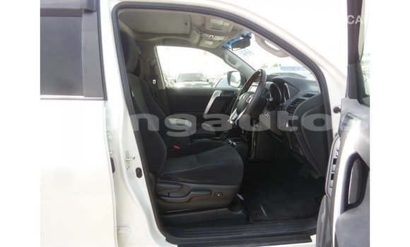 Buy Import Toyota Prado White Car in Import - Dubai in Enga Buy Import Toyota Prado White Car in Import - Dubai in Enga