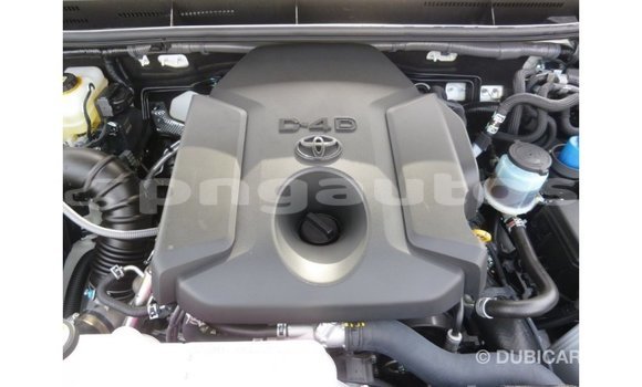 Buy Import Toyota Prado White Car in Import - Dubai in Enga Buy Import Toyota Prado White Car in Import - Dubai in Enga