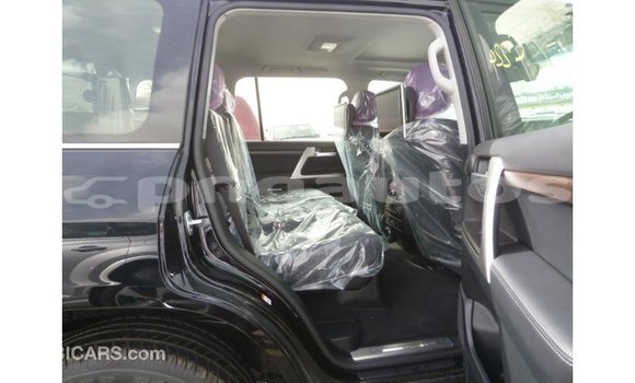 Buy Import Toyota Land Cruiser Black Car in Import - Dubai in Enga Buy Import Toyota Land Cruiser Black Car in Import - Dubai in Enga