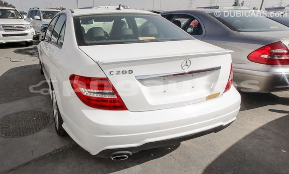 Buy Import Mercedes-Benz 200 White Car in Import - Dubai in Enga Buy Import Mercedes-Benz 200 White Car in Import - Dubai in Enga