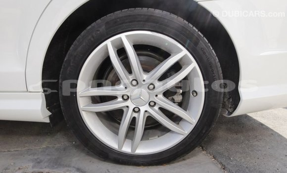 Buy Import Mercedes-Benz 200 White Car in Import - Dubai in Enga Buy Import Mercedes-Benz 200 White Car in Import - Dubai in Enga