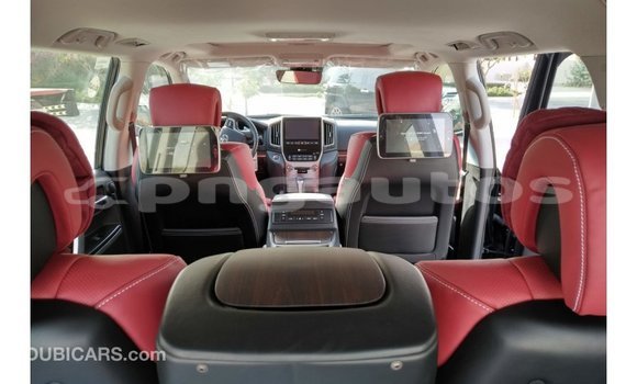 Buy Import Toyota Land Cruiser Black Car in Import - Dubai in Enga Buy Import Toyota Land Cruiser Black Car in Import - Dubai in Enga