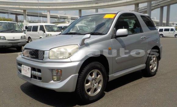 Buy Import Toyota RAV4 Silver Car in Port Moresby in National Capital District Buy Import Toyota RAV4 Silver Car in Port Moresby in National Capital District